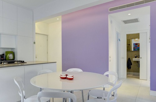 Tel Aviv Apartment | Ruppin St – Stylish 2 Bedroom & Balcony