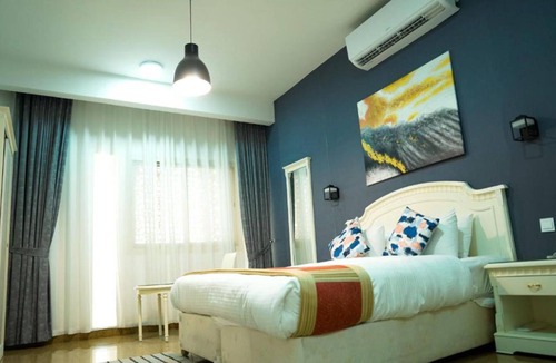 Al Khuwair Hotel | Safeer International Hotel