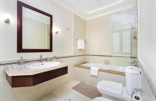 Palm Jumeirah Villa | Samaya Holiday Homes - Luxury Villa Pool - Beach Access & Fishing Zone