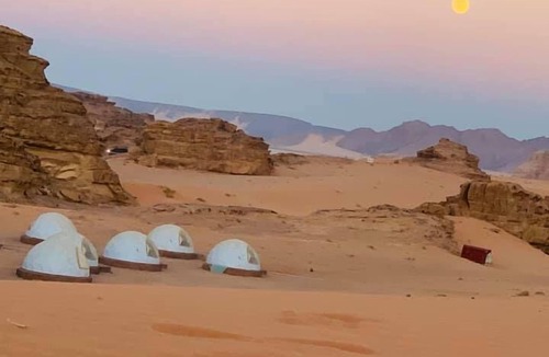 Wadi Rum RV Rental | sand camp wadi rum