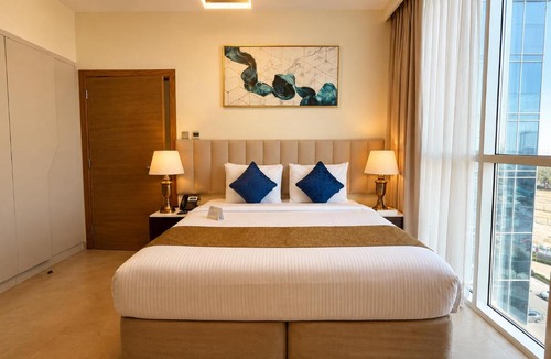 Khalifa City Hotel | Saray Deluxe Hotel Apartments