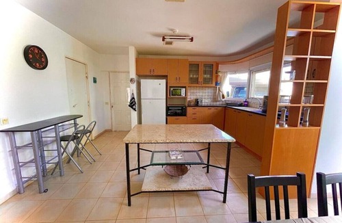 Yavne'el House | Sea of Galilee Country House Retreat by Sea N Rent