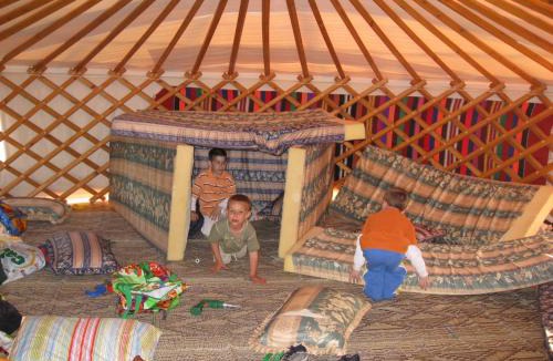 Giv'at Yo'av Hostel | Sea of Galilee - Genghis Khan in The Golan