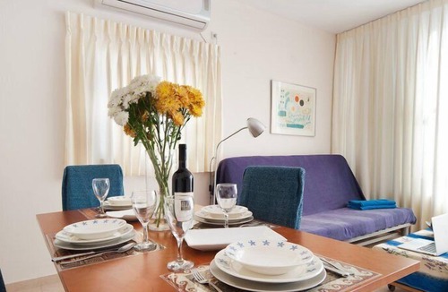 Old North Apartment | Sea view! At 100 meters from Metzizim Beach! In the Heart of Tel Aviv