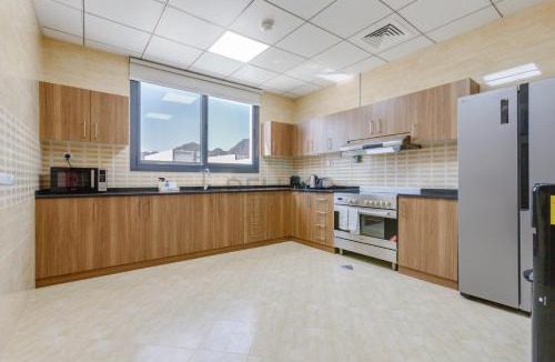 Sharm Villa | Sea Views 4BR and Assistant's Room Villa with Heated Pool, Sharm - Al Dana Villa, Al Dana Island by Deluxe Holiday Homes