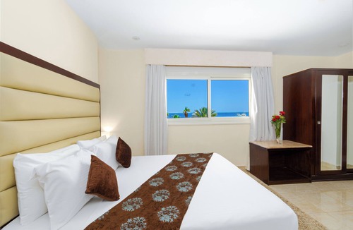 Sakkala Resort | Seagull Beach Resort Families & Couples Only - All Inclusive