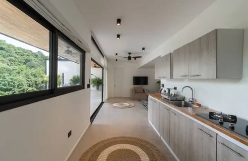 Playa Santa Teresa Resort | Seataya Jungle Villas/7 bedrooms/3 Private Pools