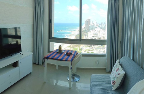 Netanya Apartment | Seaview Escape - 1-bedroom apartment with kitchenette on Netanya beachfront
