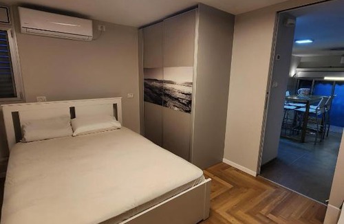 Nahariya Bed & Breakfast | Seaview Serenity