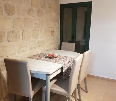 Safed Apartment | Self-Contained Garden apartment with Galilee sea & mountains view 2