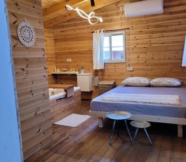 Daliyat al-Karmel Ski Chalet | Serenity Cabin in Dalia