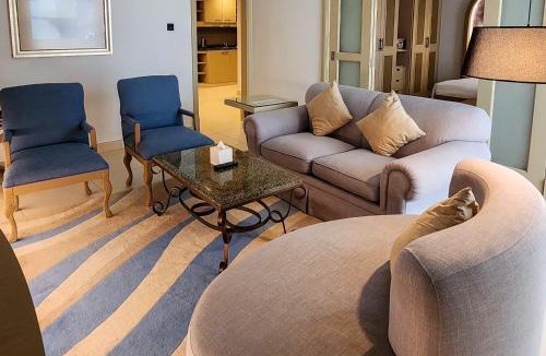 Abu Dhabi City Center Hotel | Sheraton Khalidiya Hotel