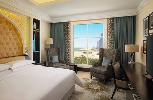 Beach & Coast Hotel | Sheraton Sharjah Beach Resort & Spa