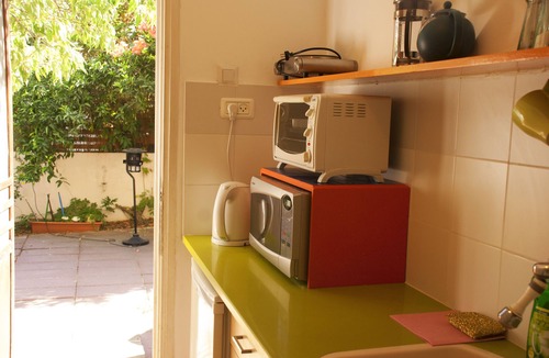 Herzliya Apartment | Shira apartment in a lovely garden