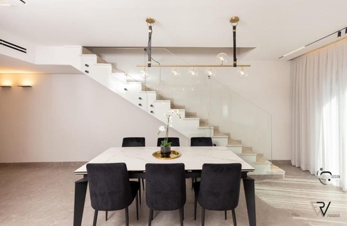 Mea She'arim Apartment | Shirat Haneviim-Luxury Penthouse #Rental Israel