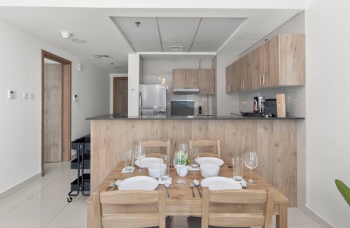 Dubai Marina Apartment | ShoresInn - Beautiful residence with Marina Views