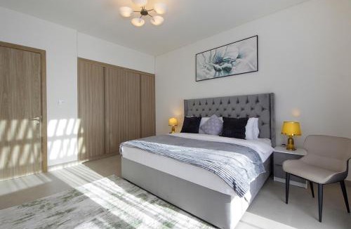 Dubai Villa | Silk Valley - 4B near Al Hamriyah | Private Pool