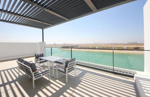 Al Hamriya Villa | Silk Valley - 4B near Al Hamriyah | private beach access