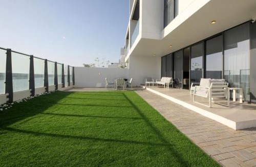 Al Hamriya Villa | Silk Valley - 4B near Al Hamriyah | private beach access