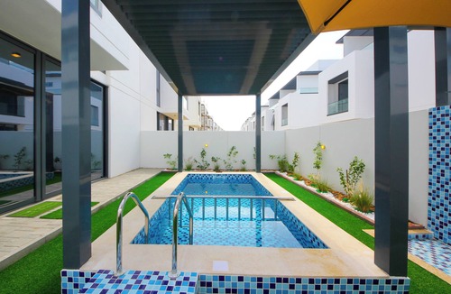 Dubai House | Silk Valley-Luxury 4B with private pool