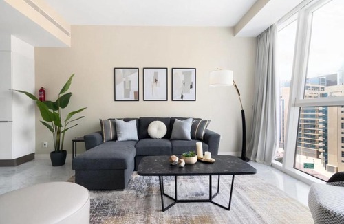 Downtown Dubai Apartment | Silkhaus contemporary 1BDR in Business Bay, pool & gym access
