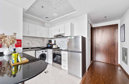 Dubai Apartment | Silkhaus Cozy Studio | Balcony | Binghatti Pearl