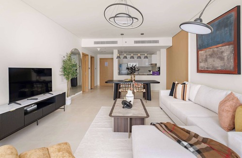 Abu Dhabi Apartment | Silkhaus Elite 1BDR | Radiant Viewz Reem Island
