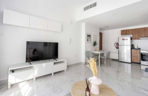 Masdar City Apartment | Silkhaus Oasis Towers - Masdar City