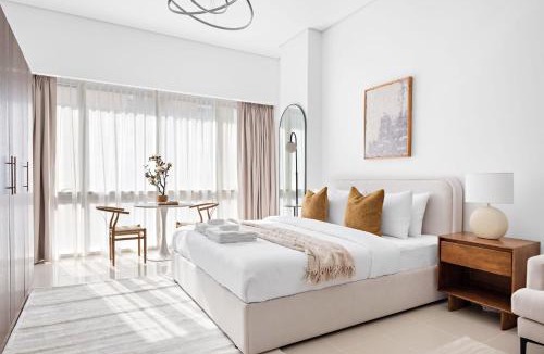 Dubai Apartment | Silkhaus Vacation Homes Bright Studio Near Silicon Central Mall