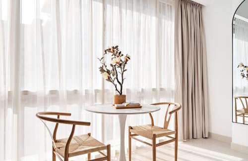 Dubai Apartment | Silkhaus Vacation Homes Bright Studio Near Silicon Central Mall