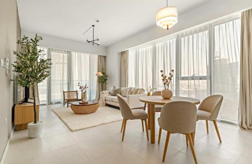 Al Safa Apartment | Silkhaus Vacation Homes Charming 1BDR in Canal Front Tower