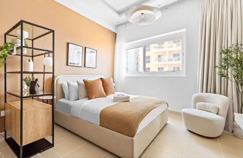 Dubai Apartment | Silkhaus Vacation Homes New Studio in ASB Tower Walking distance to mall