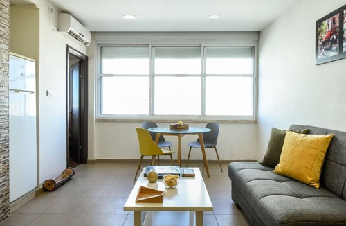 Netanya Apartment | Simple Living in Netanya Center by Sea N' Rent