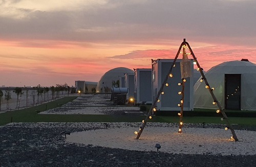 Umm al Quwain RV Rental | Siniya Island Leisure Campground in Umm Al Quwain