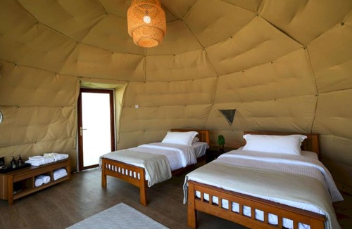 Umm al Quwain Hotel | Siniya Island Resorts