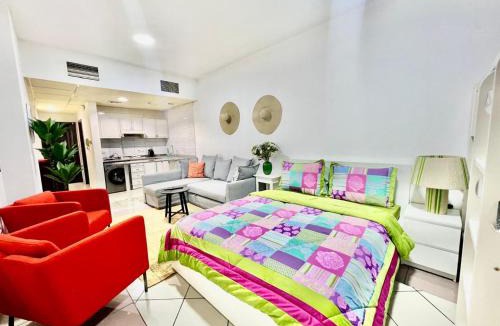 Dubai Apartment | Sleep 6 Mina Road