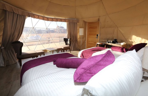 Wadi Rum Hotel | Sleep in Wadi Rum UFO under the stars.