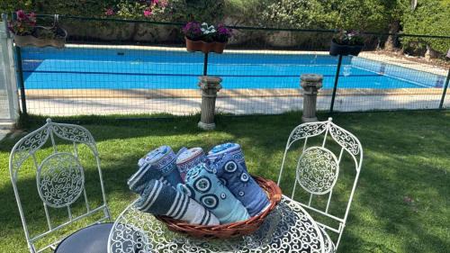Caesarea Villa | Sleeps 12 Family Villa By The Sea W Jacuzzi & Pool