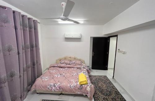 Al Maabilah Apartment | smart room