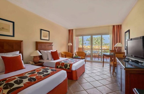 Port Ghalib Hotel | Snorkel & Sunbathe l 4-Room Pool View, Red Sea Stay w/Beach, Pools & Kids Club