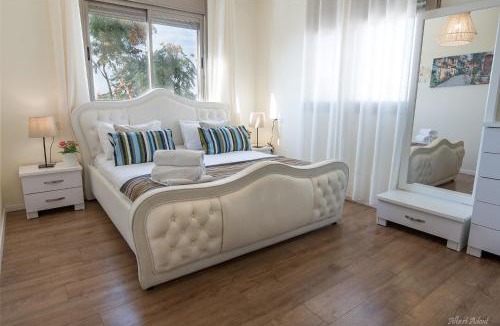 Ein Ya'akov Villa | SOL Villa Loca
