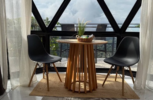 Baru Cabin | Soothing Dome with Mountain Views, Proyector and Private Fire Pit