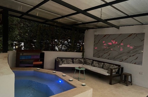 Potrero House | Spacious 13-bedroom estate. Up to 40 pax