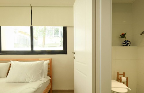 Tel Aviv City Center Apartment | Spacious 3-Bedroom Apartment near Beach - Ideal for Families