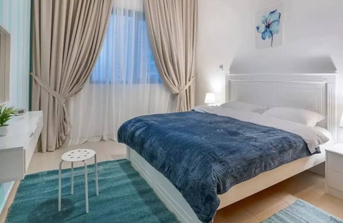 Abu Dhabi Apartment | SPACIOUS 3 Bedroom Apartment Sea View