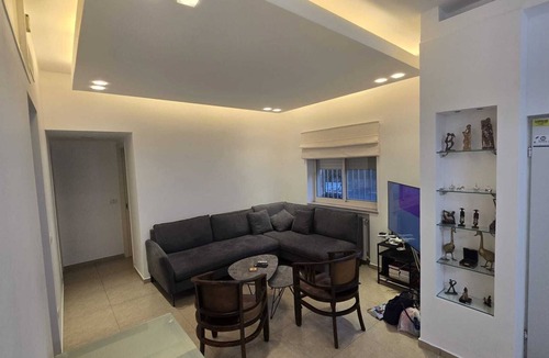 Emek Refaim House | Spacious 3-bedroom house in enchanting Jerusalem with WiFi, AC