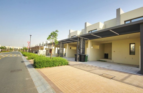 Dubai House | Spacious 3BHK Townhouse-Emaar South Golf