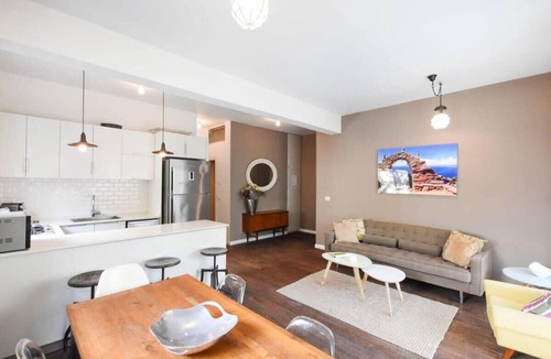 Old North Apartment | Spacious 3BR Home in Prague St Near Hilton Beach by HolyGuest