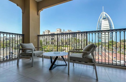 Umm Suqeim 3 Apartment | Spacious 3BR in Lamtara, Burj View