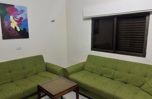 Karak Governorate House | Spacious 4-bedroom house in terrific الكرك with cool AC